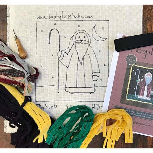 Beginner Rug Hooking Kit - Folky Santa 2 Beginner Rug Hooking Kit - Folky Santa - Image 2