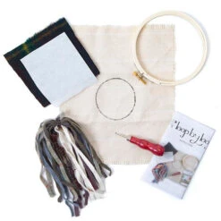 No Sew Wool Ornament Kit - Circle -Alexandra Sales Store LBL KIT 014c 25398.1680793346