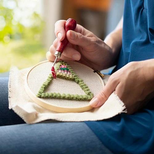 No Sew Wool Ornament Kit - Christmas Tree 2 No Sew Wool Ornament Kit - Christmas Tree - Image 2